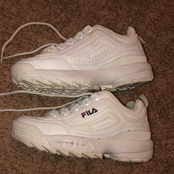 Fila shoes - Picture 2 of 5